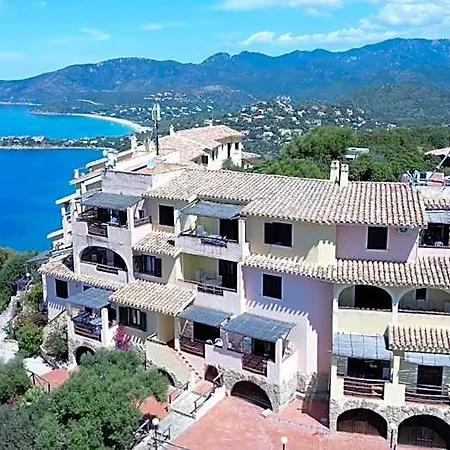 Aura Club Hotel