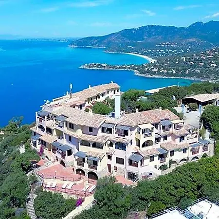 Aura Club Hotel Torre delle Stelle